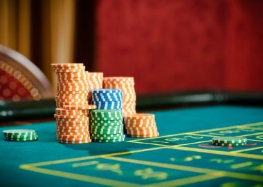 bolagila link live-dealer blackjack table with professional dealer on camera